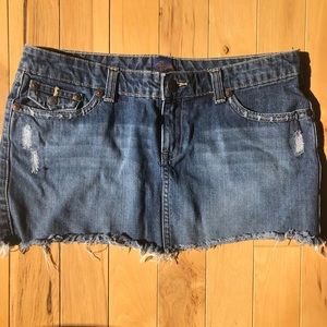 * Ladies Aeropostale Jean skirt size 13/14.